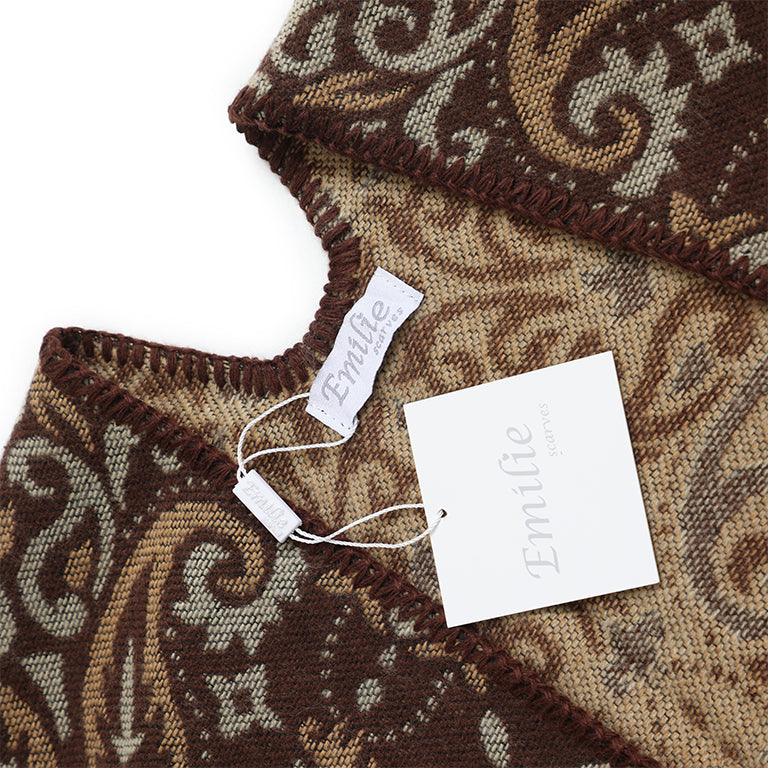 Poncho d'hiver à imprimé floral marron