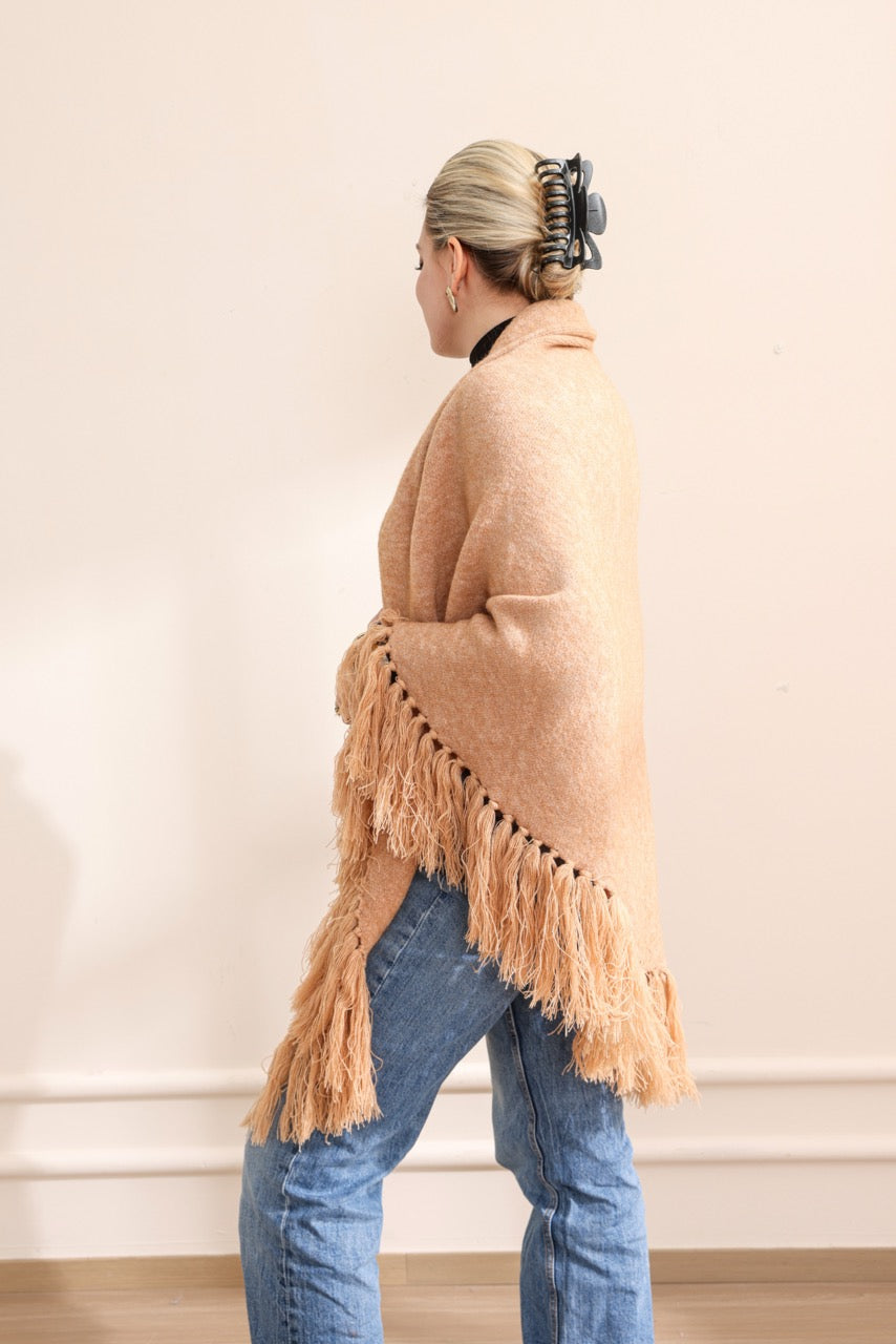 Poncho camel