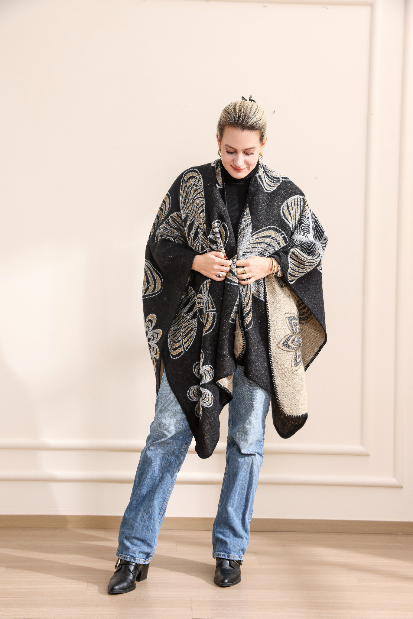 Poncho met print