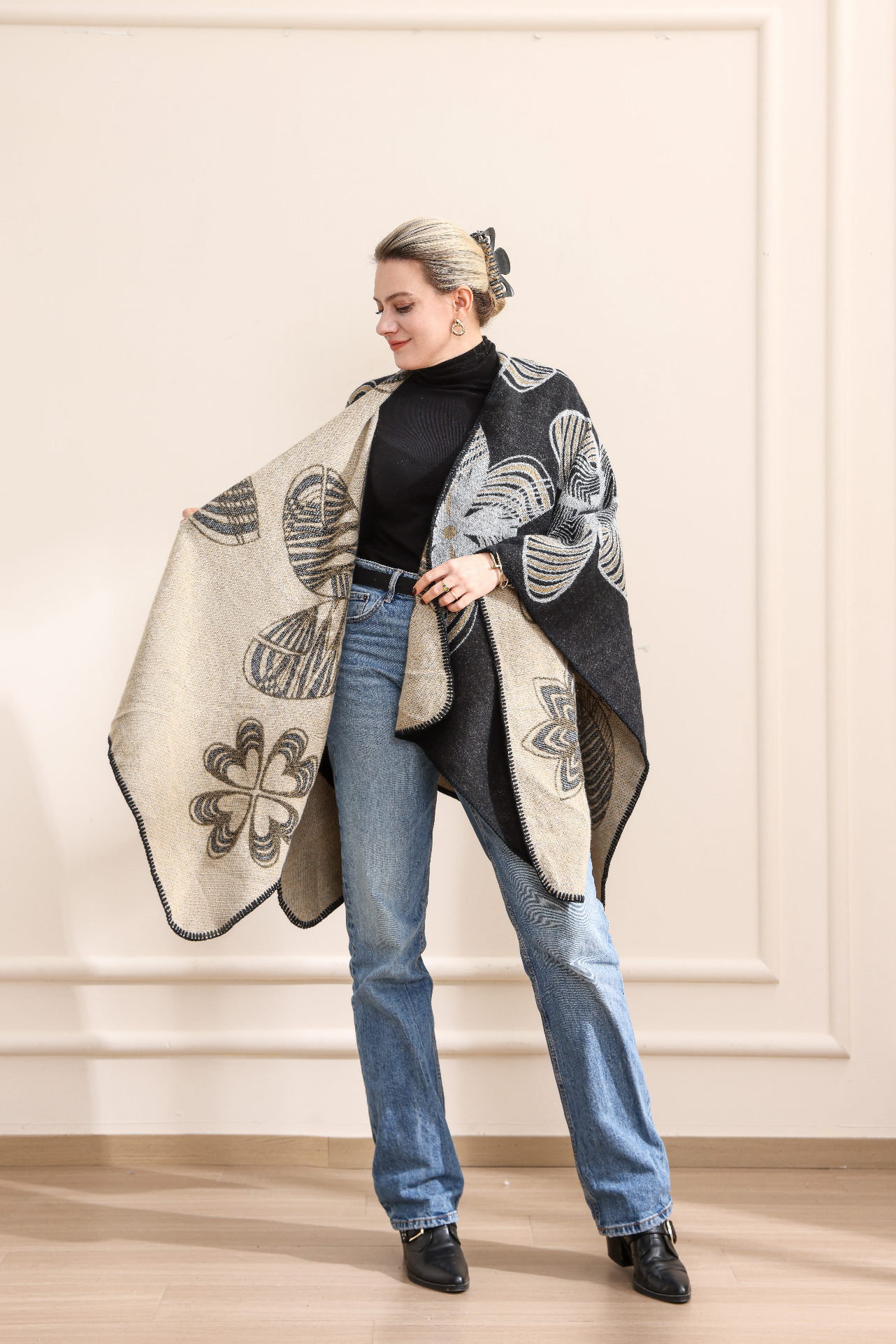 Poncho met print