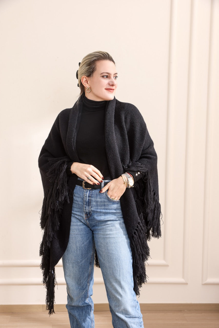 Poncho black