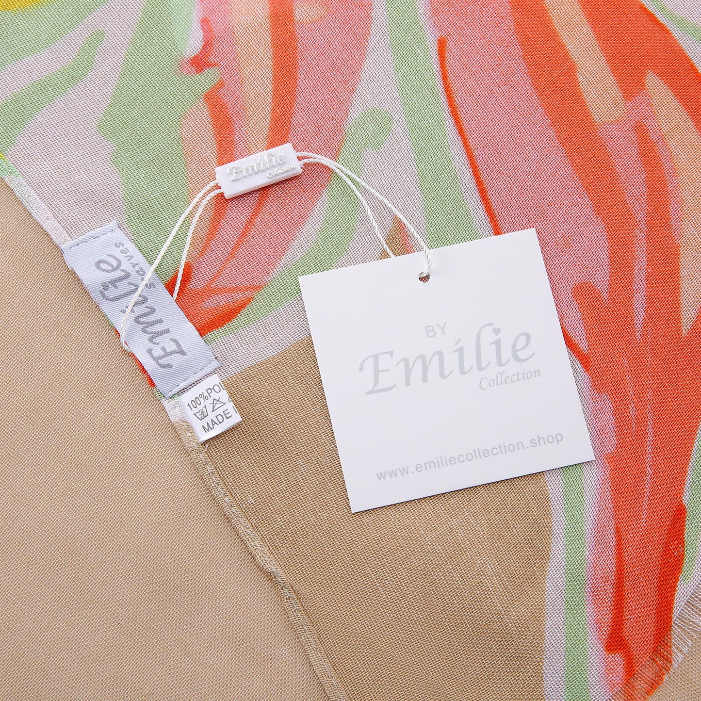 Sjaal bloemenprint beige
