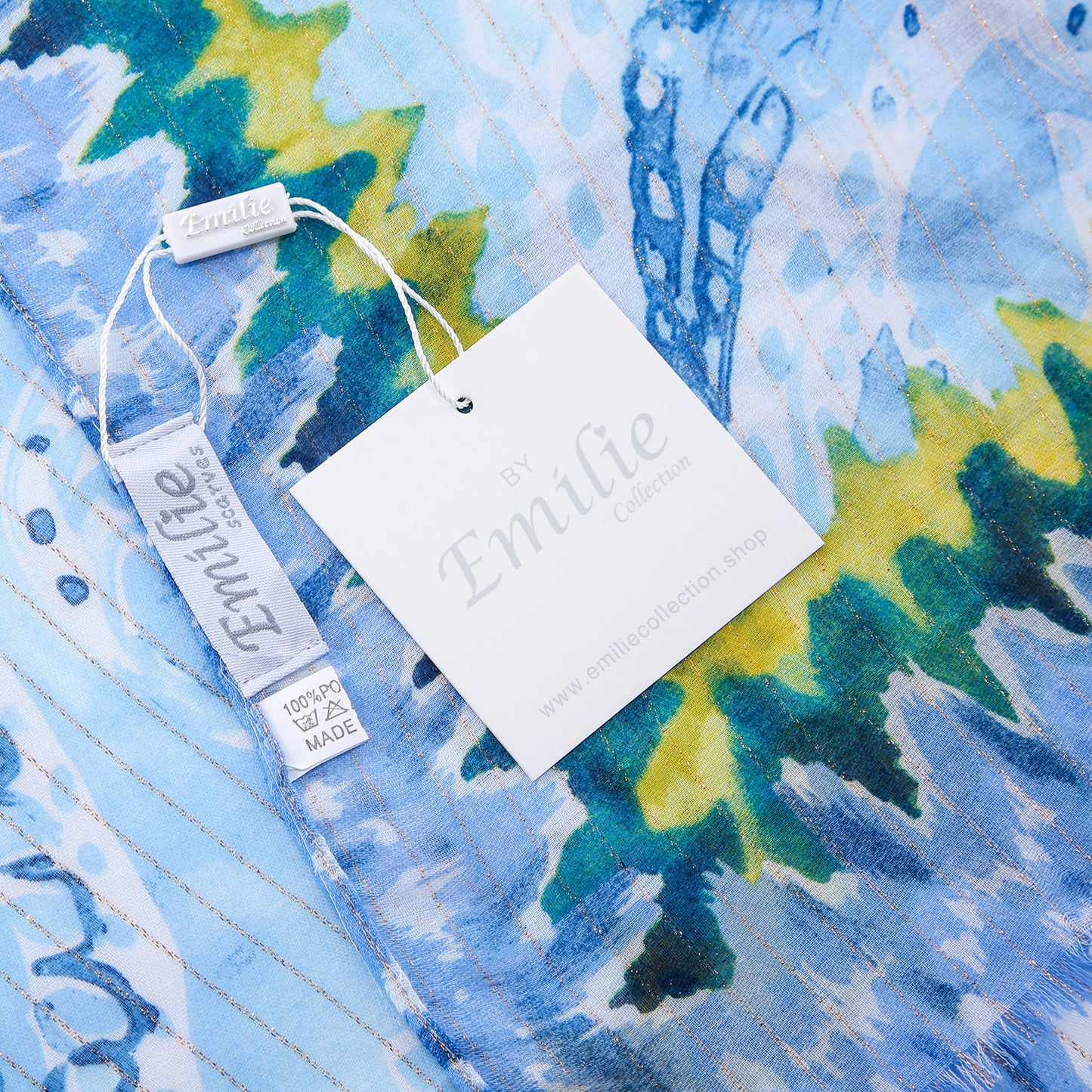 Scarf with print