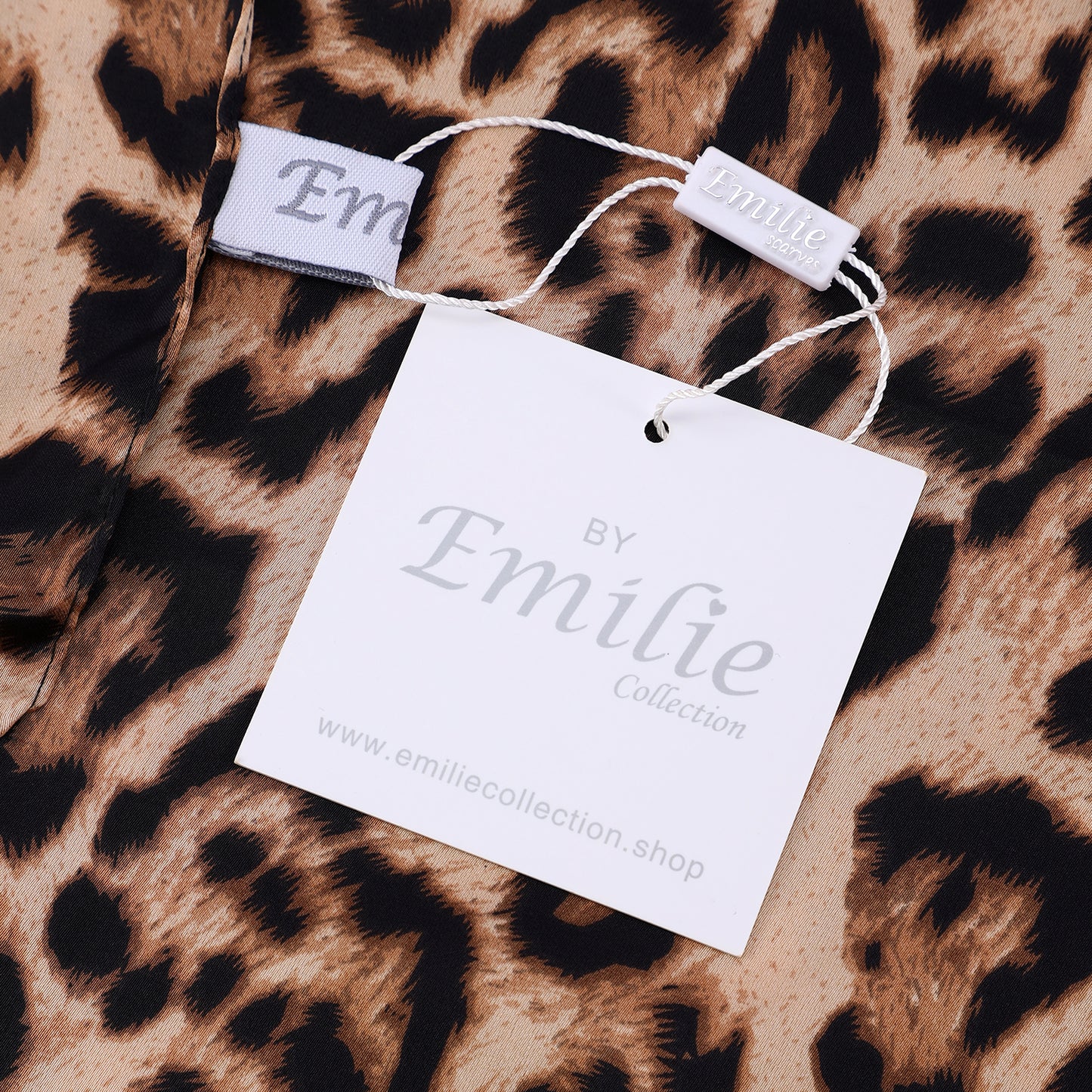 Scarf satin long panther print