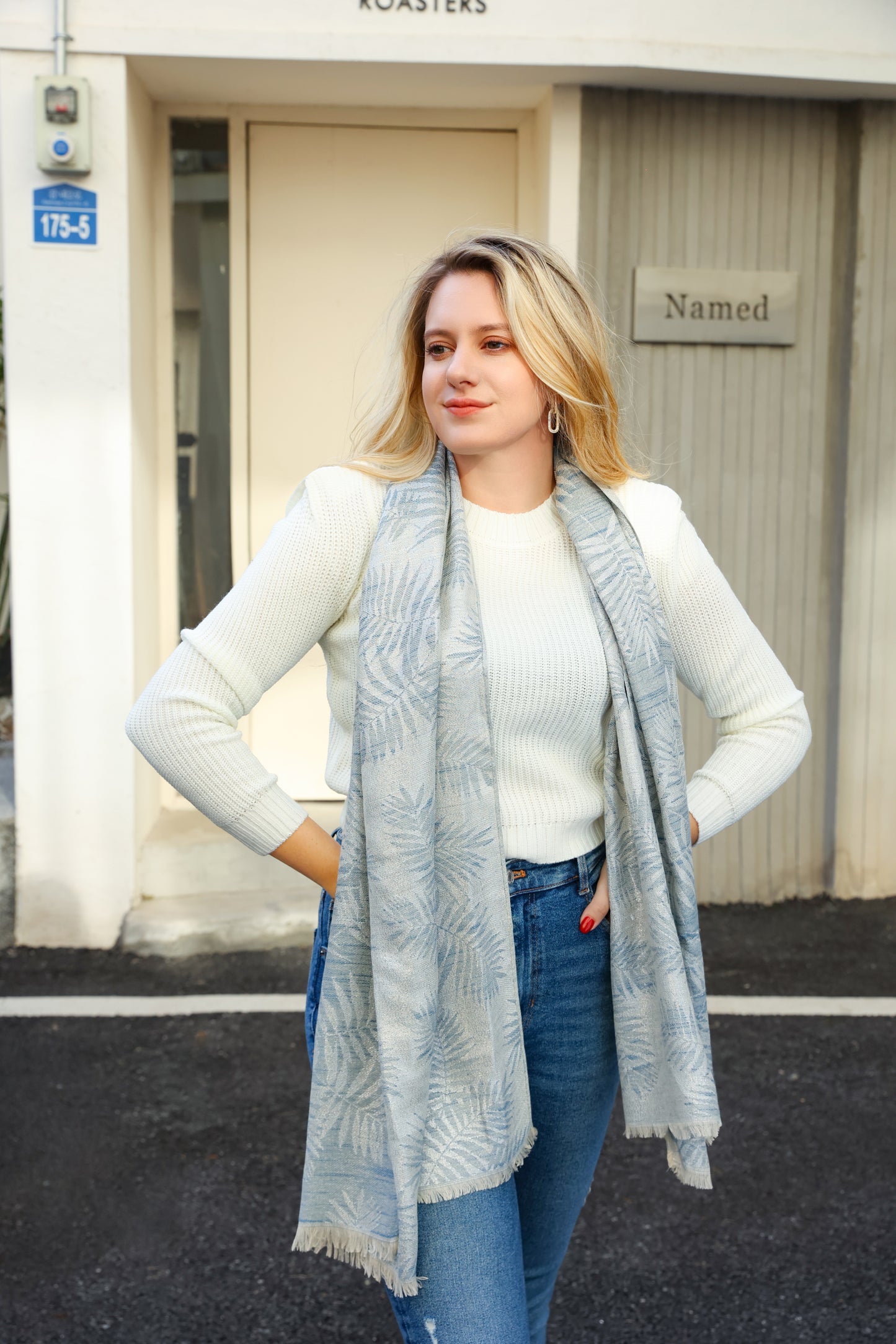 Glitter scarf ice blue