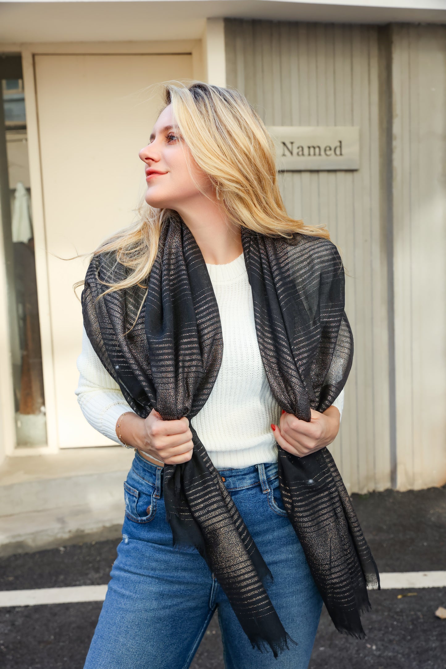 Glitter scarf black gold