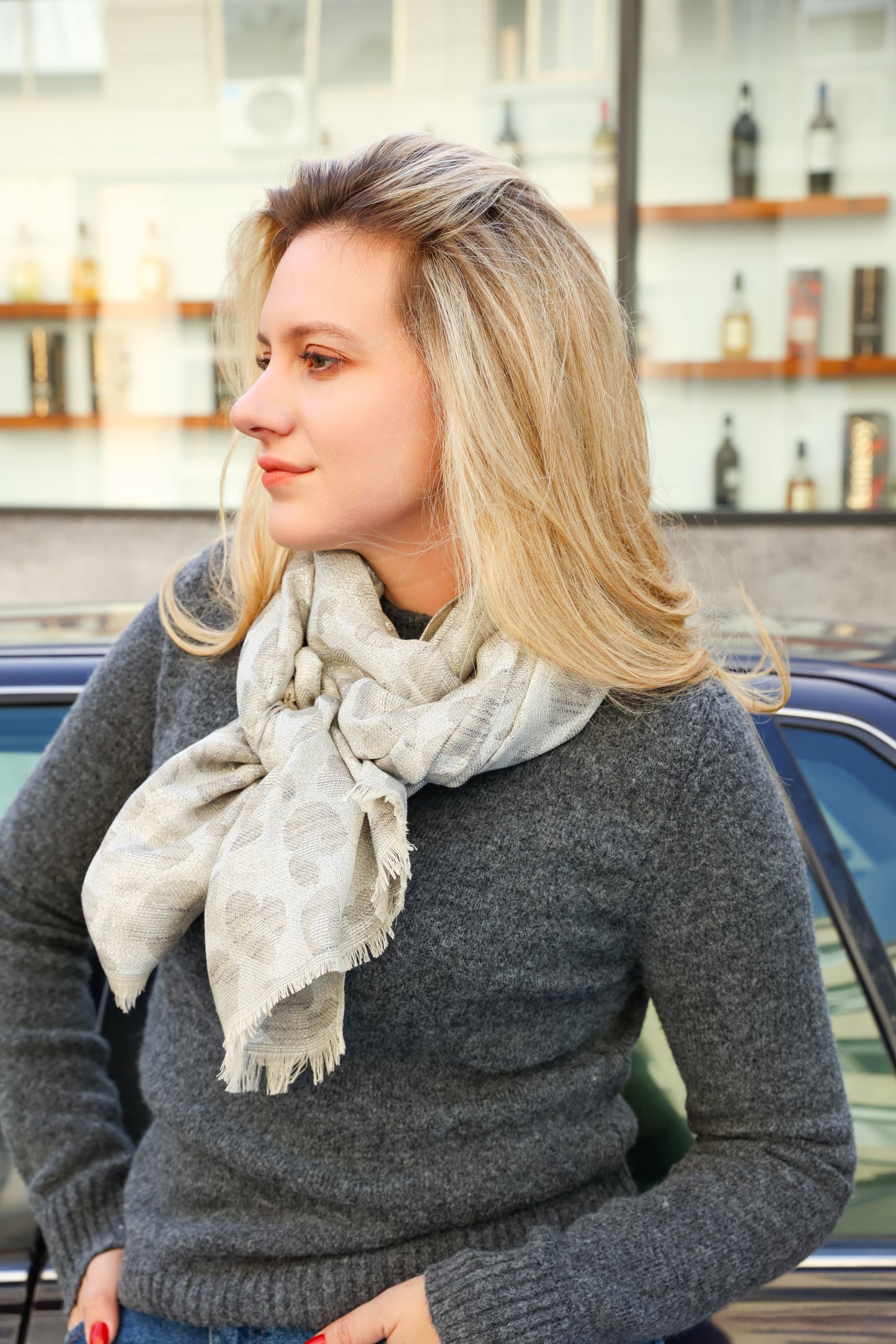 Glitter scarf silver taupe