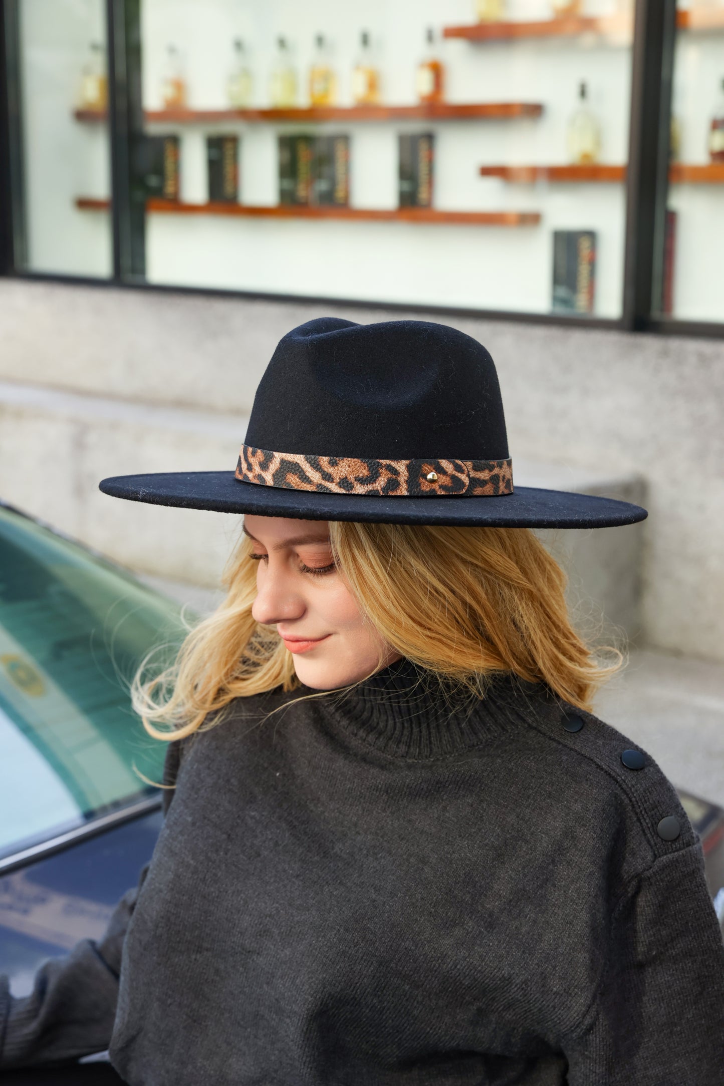 Hat black