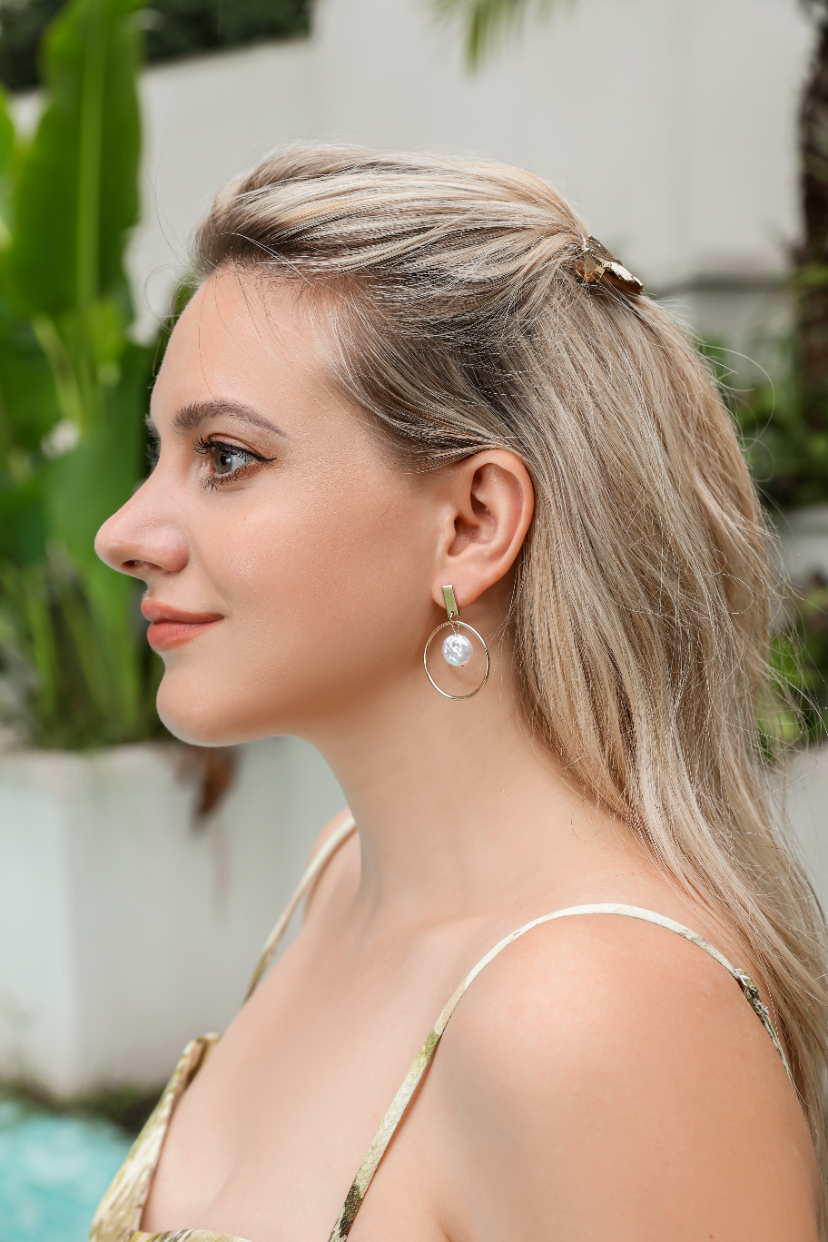 Gold pearl earrings