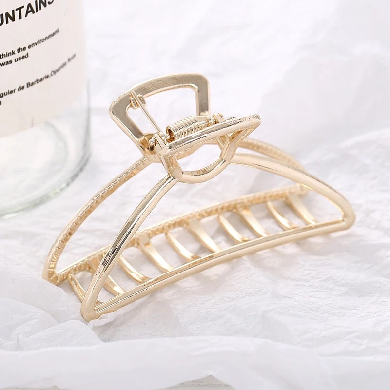 Hair clip half circle gold