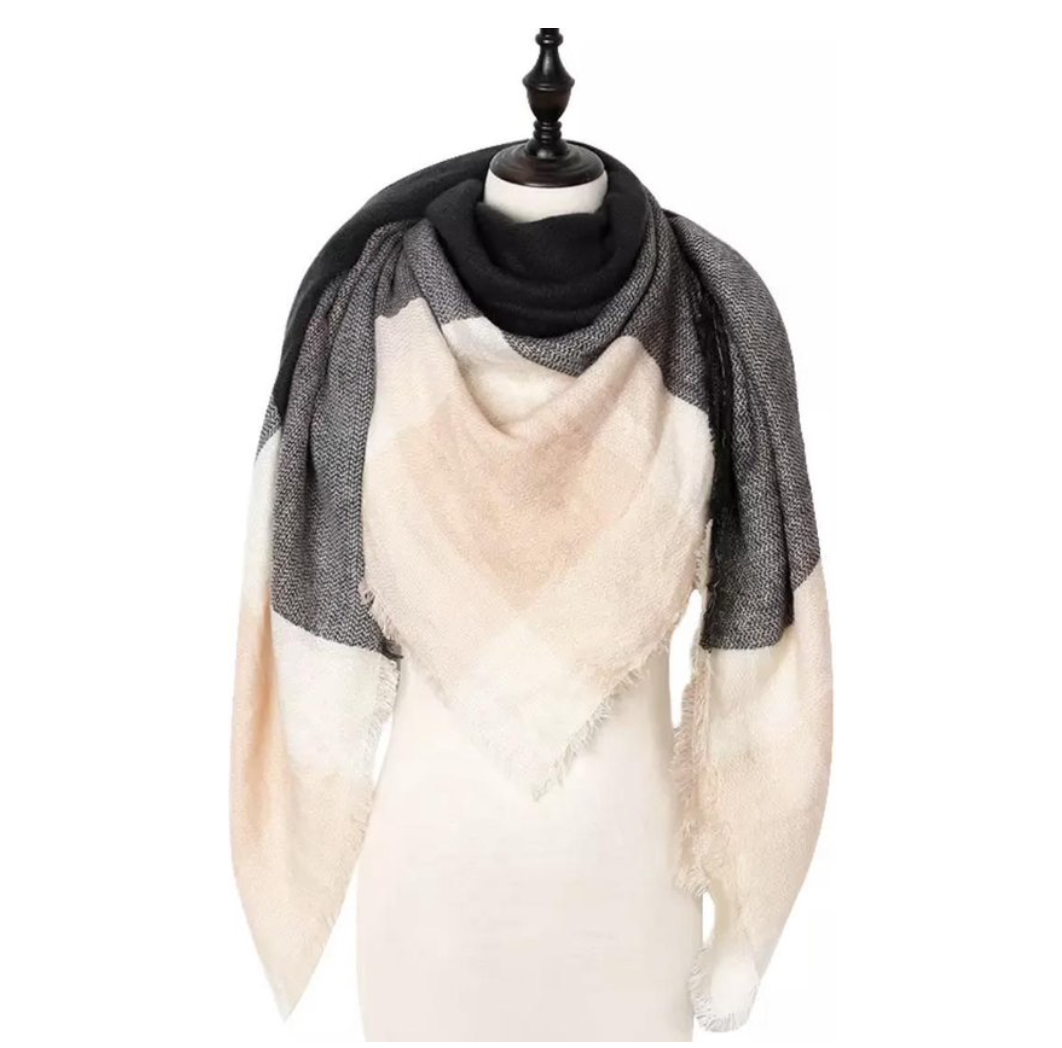Winter scarf triangle