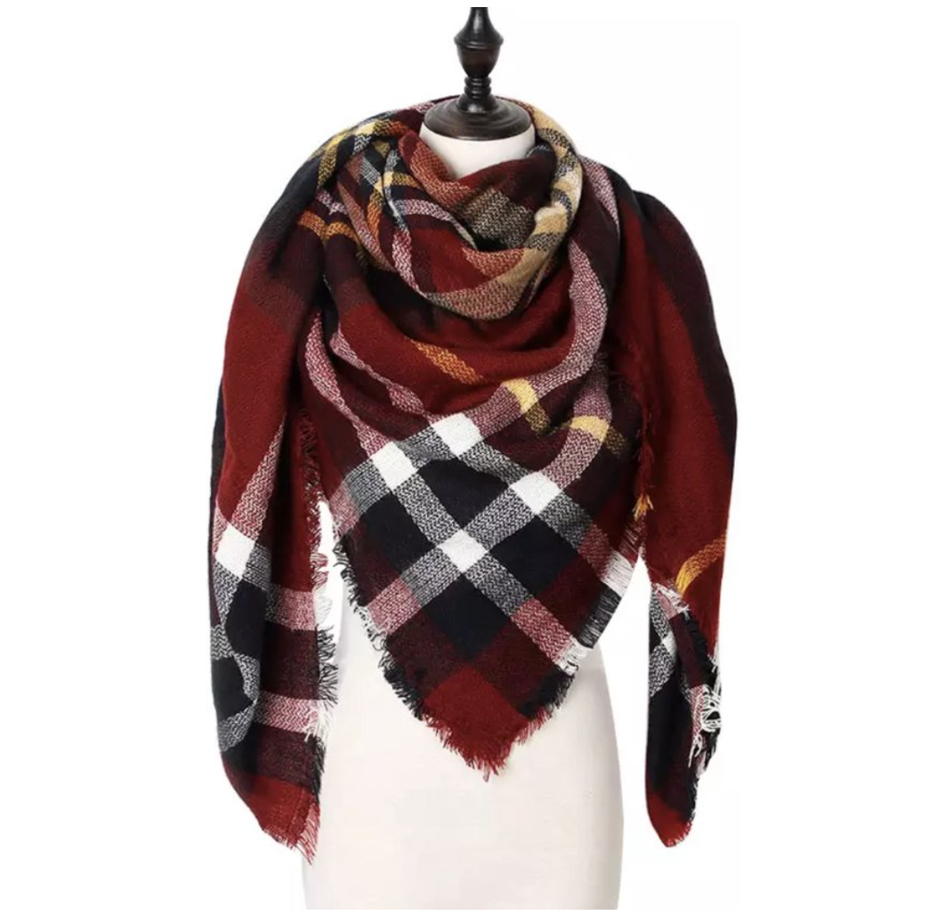 Winter scarf triangle