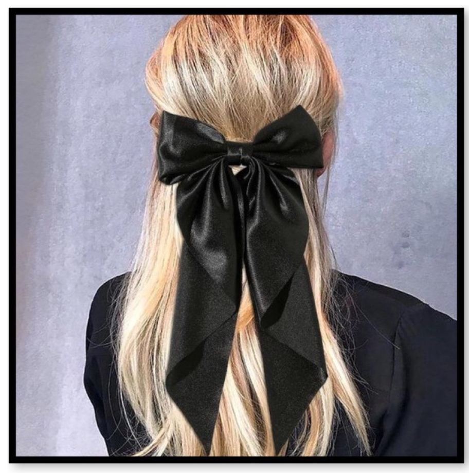 Hairpin with bow cream