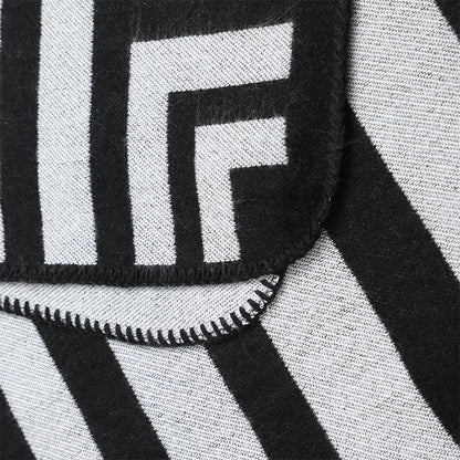 Winter Poncho black and grey