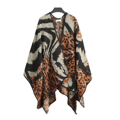 Winter Poncho leopard print