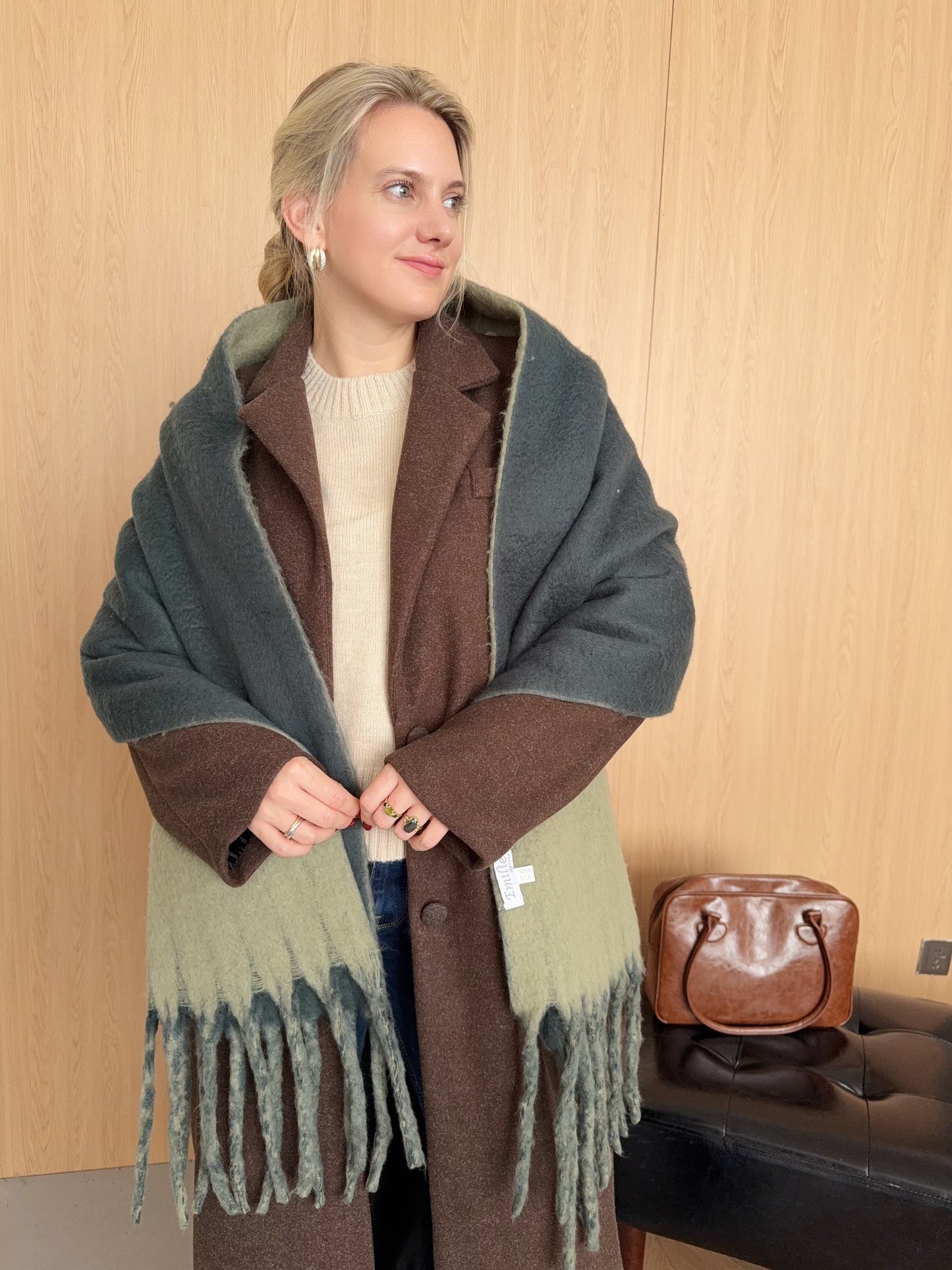 Two-tone winter scarf dark green & light green