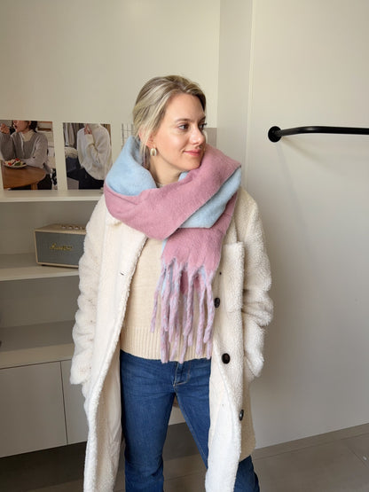 Two-tone winter scarf pink & blue