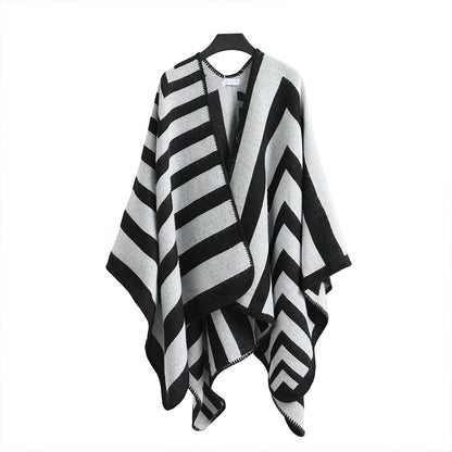 Winter Poncho black and grey