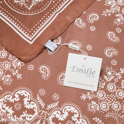 Square scarf brown print 70 x 70 cm