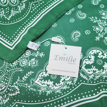 Square scarf green print 70 x 70 cm