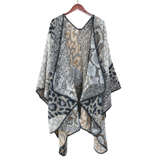 Emilie scarves  poncho cape dierenprint panterprint mix - omslagdoek