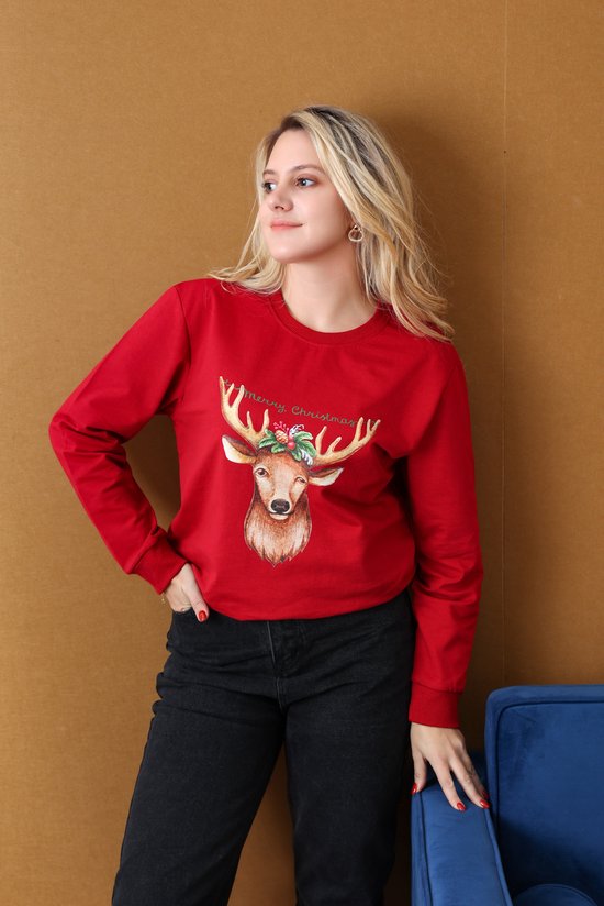 Christmas sweater red  reindeer chic  stylish
