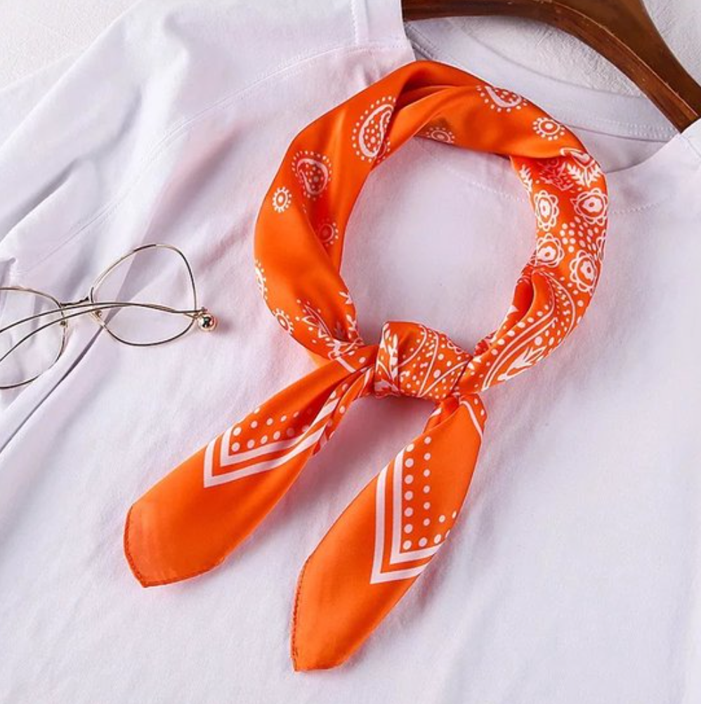 Silky bandana oranje